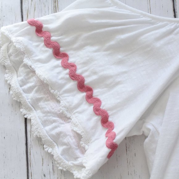 Crown & Ivy White Cold Shoulder Top - Picture 6 of 12